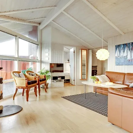 Lien - 160m From The Sea By Interhome Vakantiehuis *