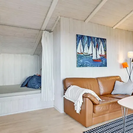 Lien - 160m From The Sea By Interhome *